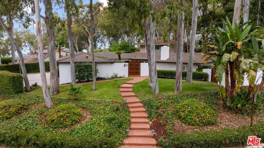 Welcome to this rare one-of-a-kind home in the prestigious Grove - Beach Home for sale in Palos Verdes Estates, California on Beachhouse.com