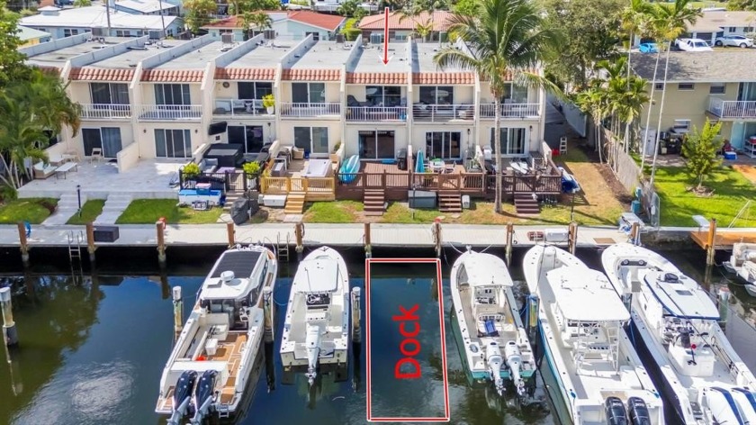 Beautifully remodeled 2BR/2.5BA waterfront townhome just minutes - Beach Townhome/Townhouse for sale in Pompano Beach, Florida on Beachhouse.com