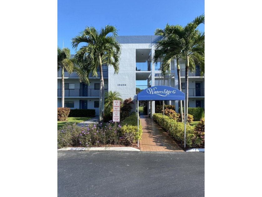 Beautifully updated condo with a gorgeous lake view in popular - Beach Condo for sale in Delray Beach, Florida on Beachhouse.com