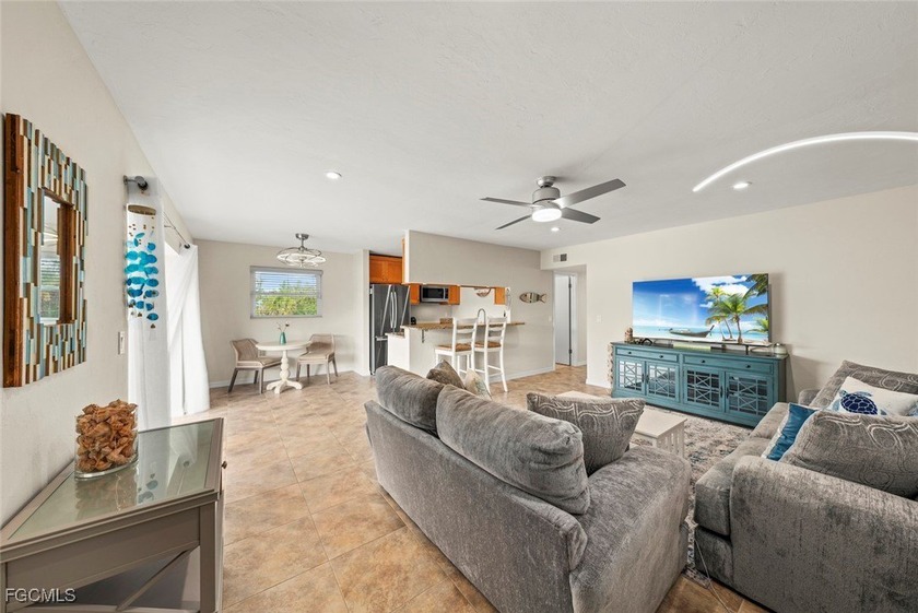 This beautifully updated 2-bedroom condo at Captains Walk is - Beach Condo for sale in Sanibel, Florida on Beachhouse.com