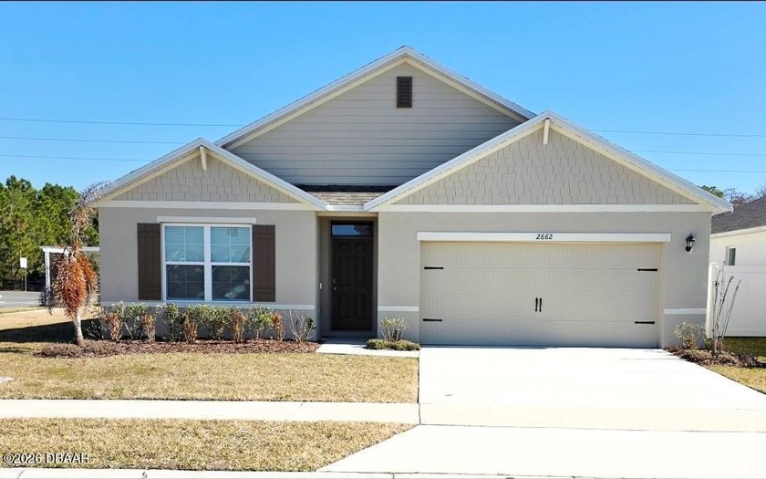 Beautiful, like-new 4-bedroom, 2-bath home situated on a - Beach Home for sale in New Smyrna Beach, Florida on Beachhouse.com