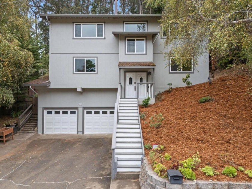 Located on one of Pacifica's most desirable streets, this - Beach Home for sale in Pacifica, California on Beachhouse.com