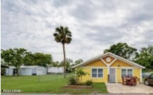Home Zoned INDUSTRIAL 1 Home/Work 1 Location..3 Lots Zoned - Beach Home for sale in Holly Hill, Florida on Beachhouse.com
