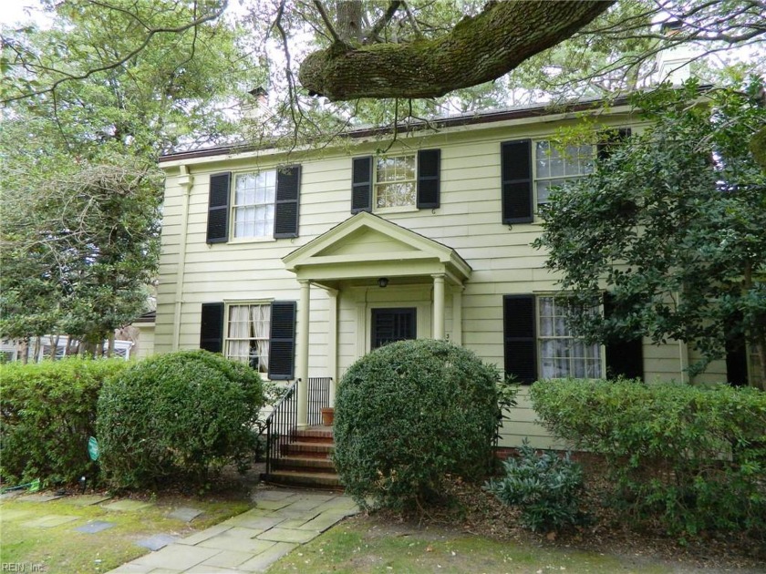 A unique opportunity to purchase and renovate a 2-story Lochaven - Beach Home for sale in Norfolk, Virginia on Beachhouse.com
