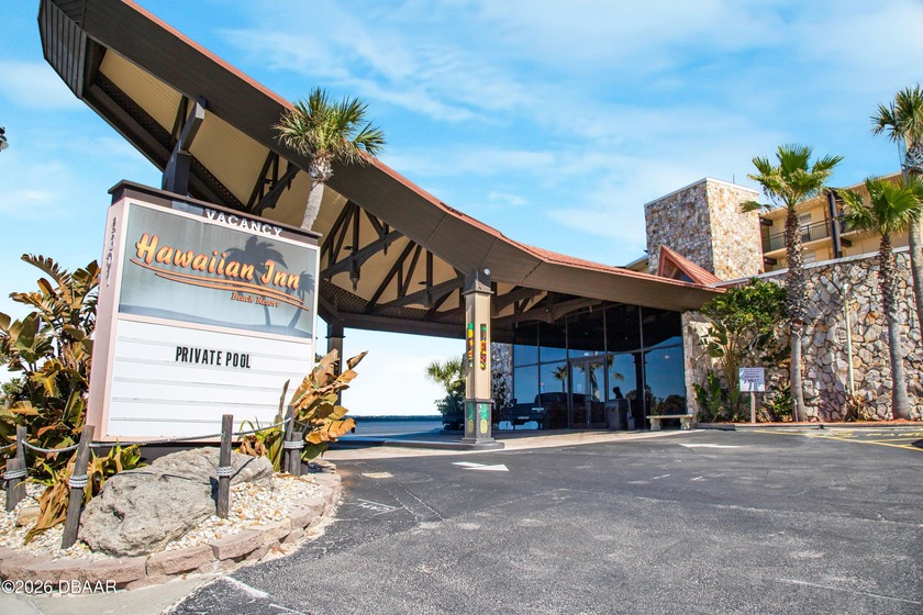 Welcome to your turnkey coastal escape and income-producing gem! - Beach Condo for sale in Daytona Beach Shores, Florida on Beachhouse.com