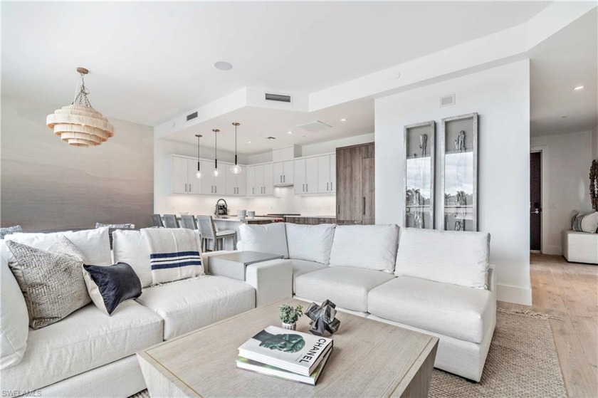 This boutique condo is in an exclusive 22 unit building in the - Beach Condo for sale in Naples, Florida on Beachhouse.com