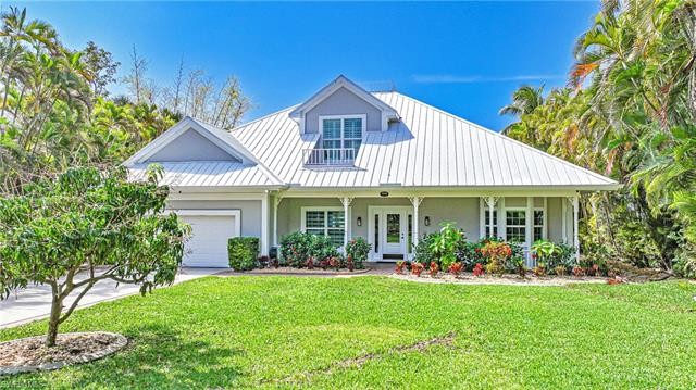 Welcome to 4520 Match Point, Fort Myers - where the epitome of - Beach Home for sale in Fort Myers, Florida on Beachhouse.com