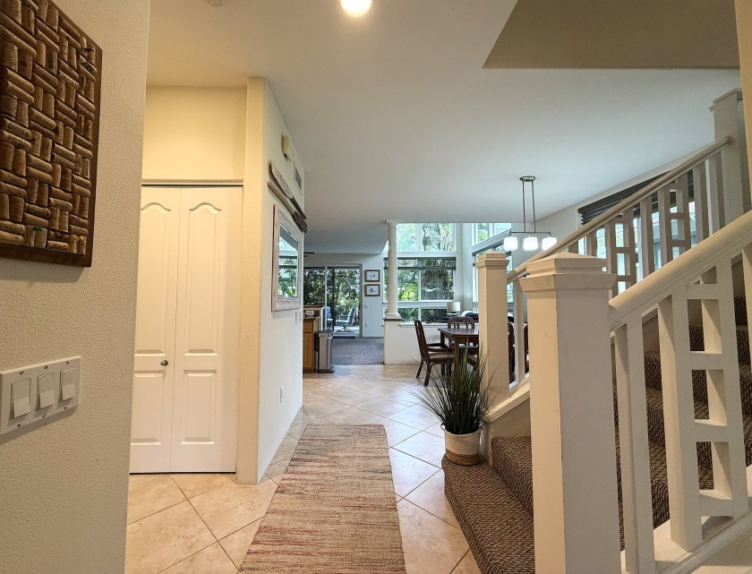 Experience elevated island living at Alii Cove-one of Kona's - Beach Condo for sale in Kailua Kona, Hawaii on Beachhouse.com