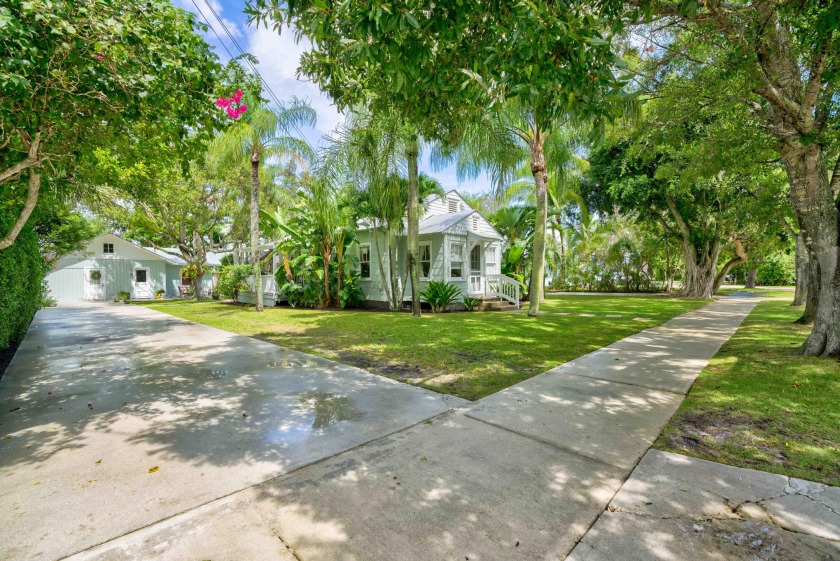 A HISTORICAL ZEUS PARK HOME! THIS CHARMING COASTAL HOME SITS ON - Beach Home for sale in Hobe Sound, Florida on Beachhouse.com