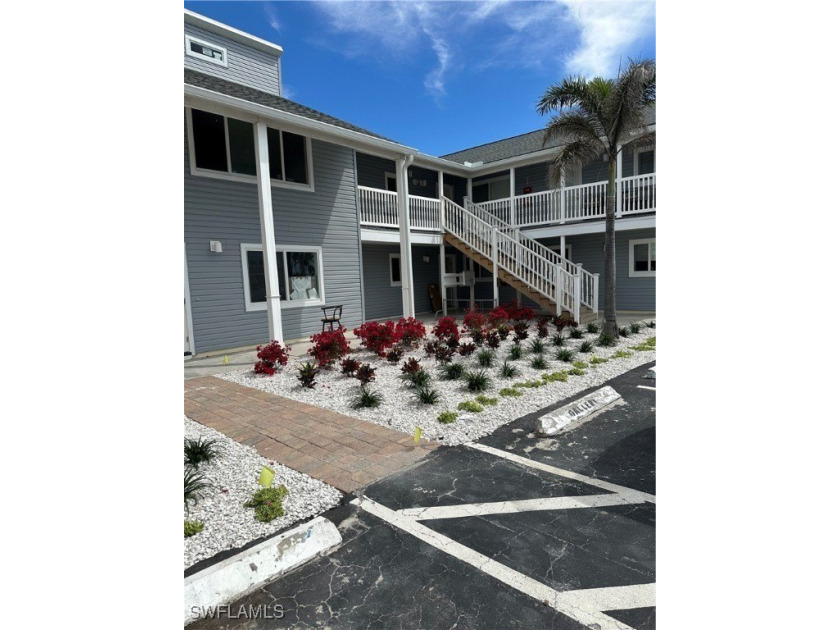 This spacious 2 bedroom 2 bath condo is located at Island Breeze - Beach Condo for sale in Fort Myers Beach, Florida on Beachhouse.com
