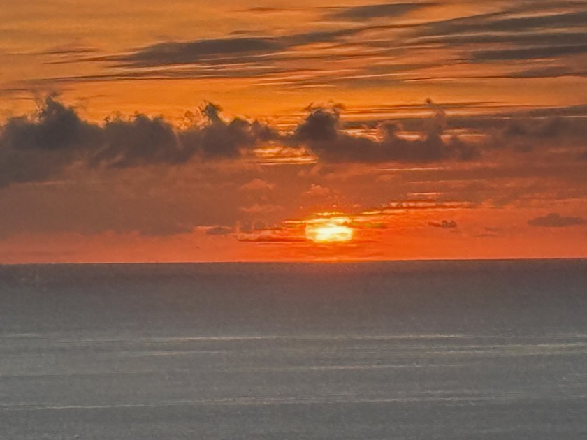 EASY TO SEE! Perched high above the Kona coast in the highly - Beach Home for sale in Kailua Kona, Hawaii on Beachhouse.com