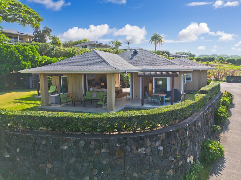 Discover refined island living in this stunning custom-designed - Beach Home for sale in Holualoa, Hawaii on Beachhouse.com
