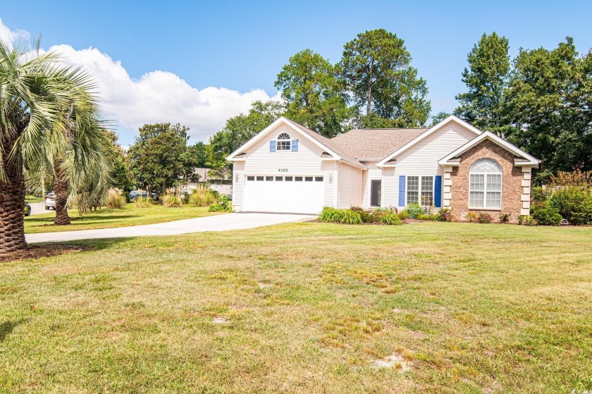 Welcome to 4102 Heather Lakes Dr..  Beautiful home on a large - Beach Home for sale in Little River, South Carolina on Beachhouse.com
