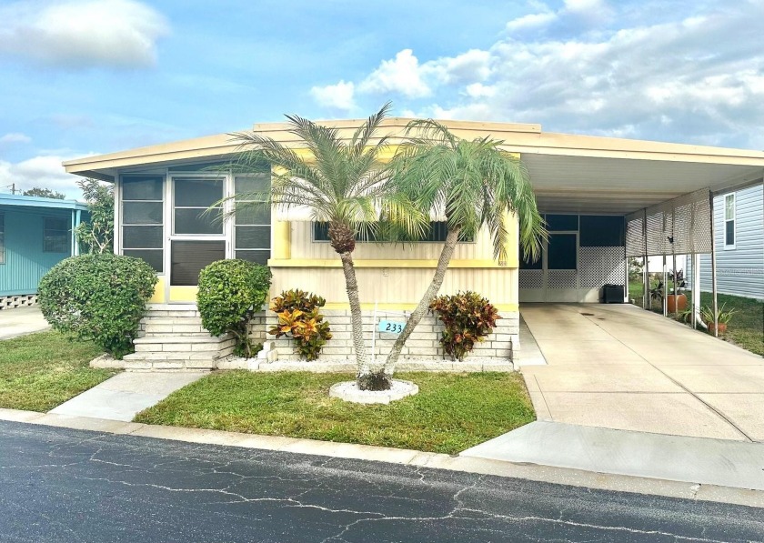 New Reduced Price!! Hurry to see this inviting 2 bedroom, 2 bath - Beach Home for sale in Pinellas Park, Florida on Beachhouse.com