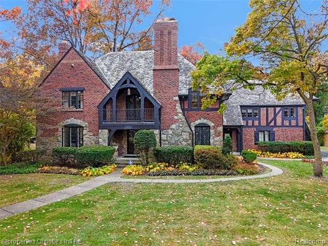 After four decades of prideful ownership, this magnificent - Beach Home for sale in Detroit, Michigan on Beachhouse.com