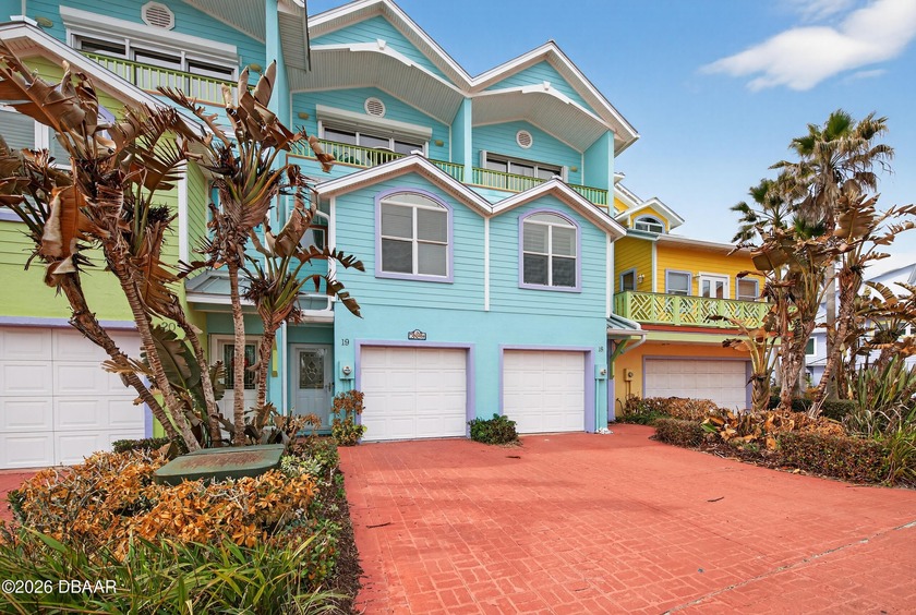 Welcome to easy coastal living! This 2BR/2.5BA condo-townhome - Beach Condo for sale in Ormond Beach, Florida on Beachhouse.com