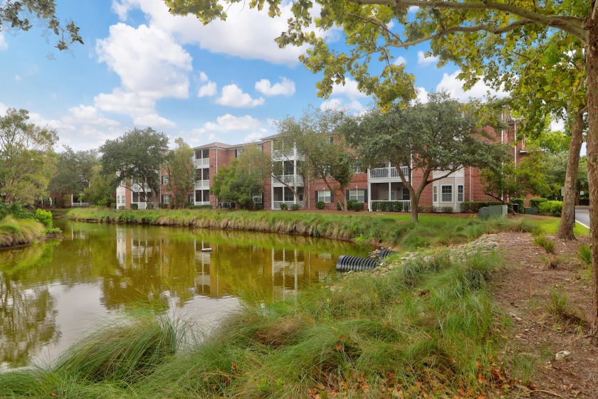 Wonderful 2 bedroom 2 bath condo in Cambridge Lakes.  Quiet - Beach Home for sale in Mount Pleasant, South Carolina on Beachhouse.com