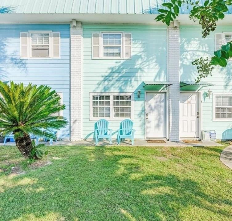 This Tybee gem is in an ideal south beach location.  It is a - Beach Condo for sale in Tybee Island, Georgia on Beachhouse.com