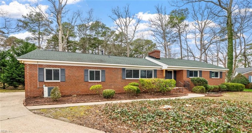 Welcome to this exquisite 3 bedroom, 2 bathroom brick ranch - Beach Home for sale in Virginia Beach, Virginia on Beachhouse.com