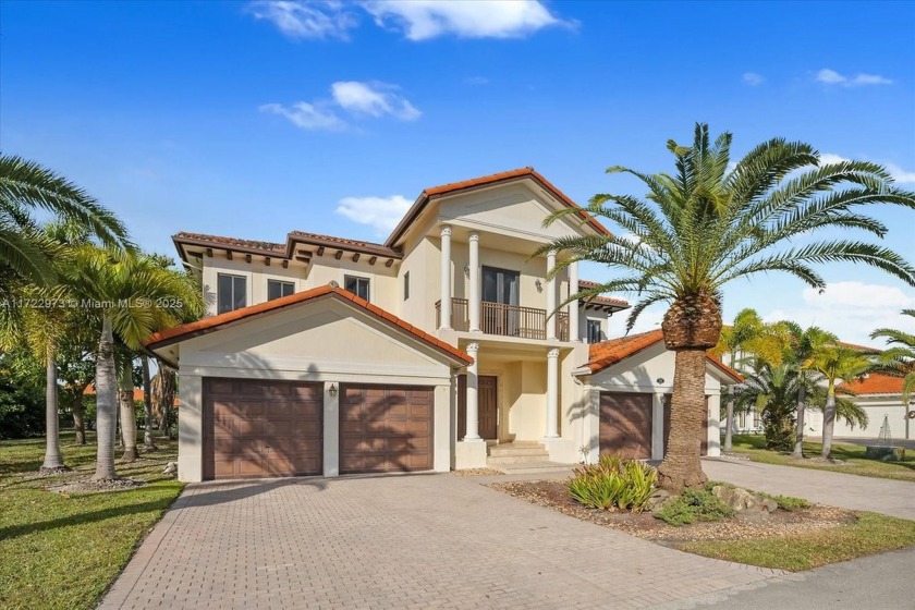 Photos 3-9 are virtually stagged. Experience this extraordinary - Beach Home for sale in Cutler Bay, Florida on Beachhouse.com