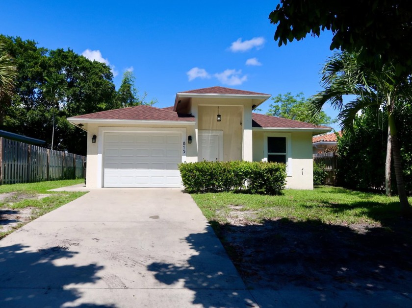 Beautiful single family residence, built in 2021, located in the - Beach Home for sale in West Palm Beach, Florida on Beachhouse.com