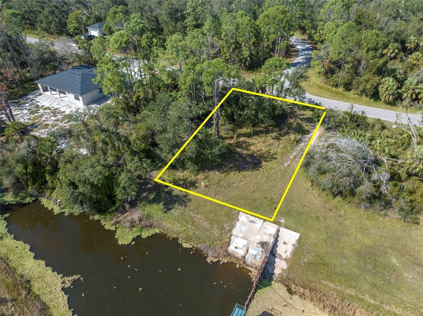 YOU hit the JACKPOT!!! Check out this awesome fresh water canal - Beach Lot for sale in North Port, Florida on Beachhouse.com