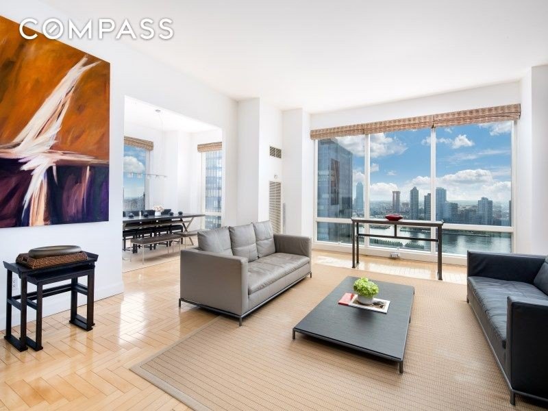 Residence 33A at 845 United Nations Plaza is a spacious and - Beach Condo for sale in New York, New York on Beachhouse.com