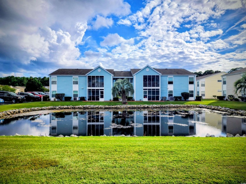Beautiful 2 BR/2 BA 2nd floor end unit overlooking a pond - Beach Condo for sale in Surfside Beach, South Carolina on Beachhouse.com