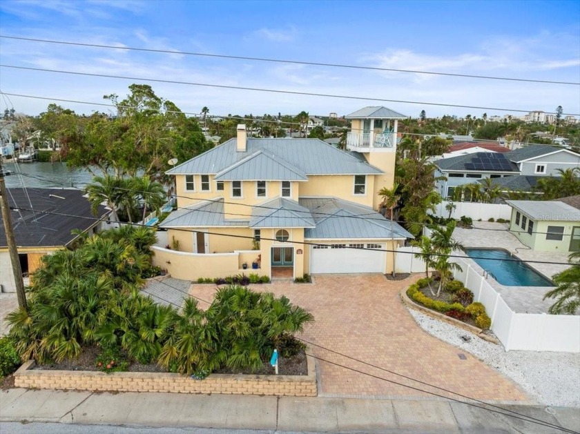 Here is the beach home you've been dreaming about! This - Beach Home for sale in ST Pete Beach, Florida on Beachhouse.com