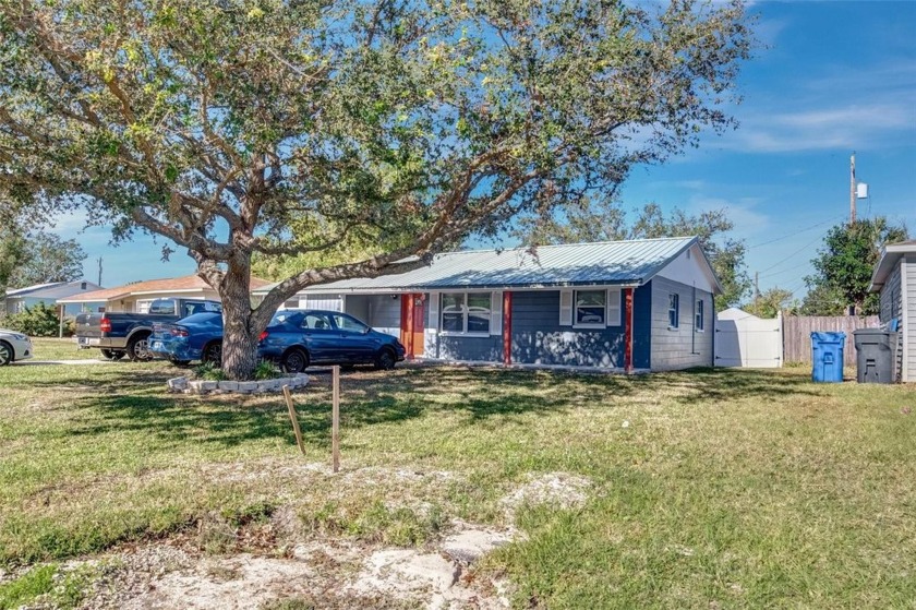 Metal Roof 2022, No HOA, no CDD. You will absolutely love this - Beach Home for sale in Apollo Beach, Florida on Beachhouse.com