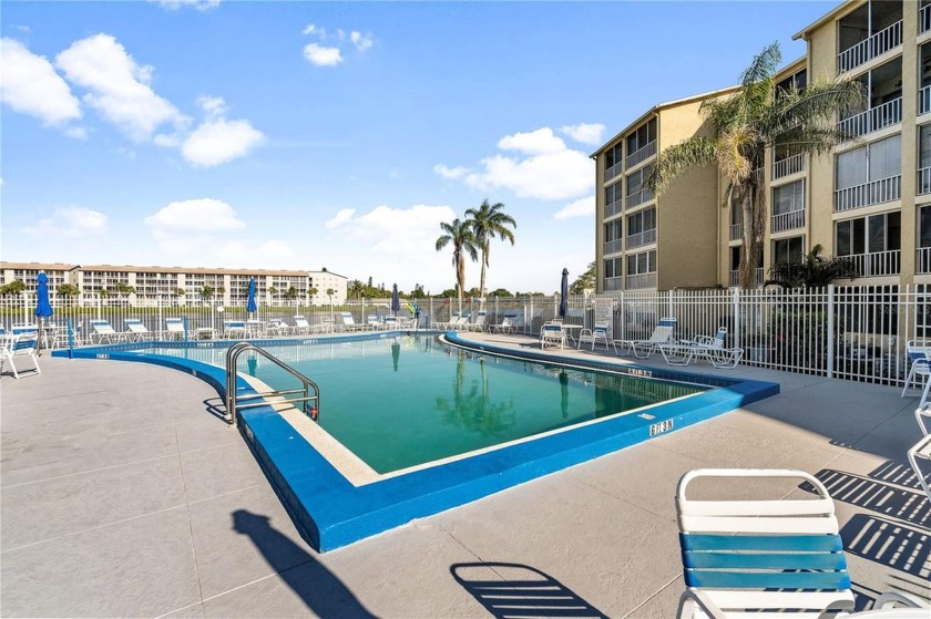 Discover your perfect Florida getaway! This charming 1BR/1BA - Beach Condo for sale in Bradenton, Florida on Beachhouse.com