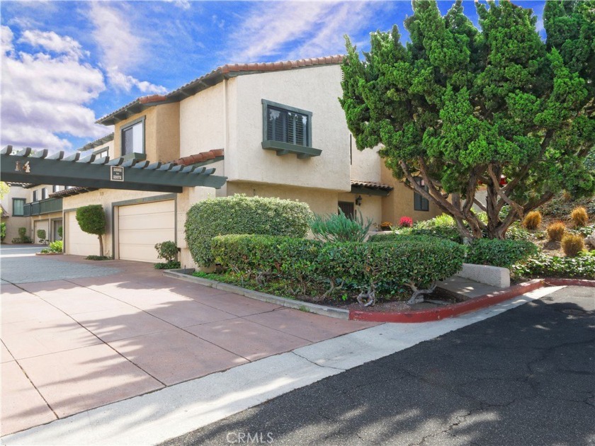 Welcome to this impeccably renovated 3 bedrooms, 2.5 bathroom - Beach Townhome/Townhouse for sale in Rancho Palos Verdes, California on Beachhouse.com