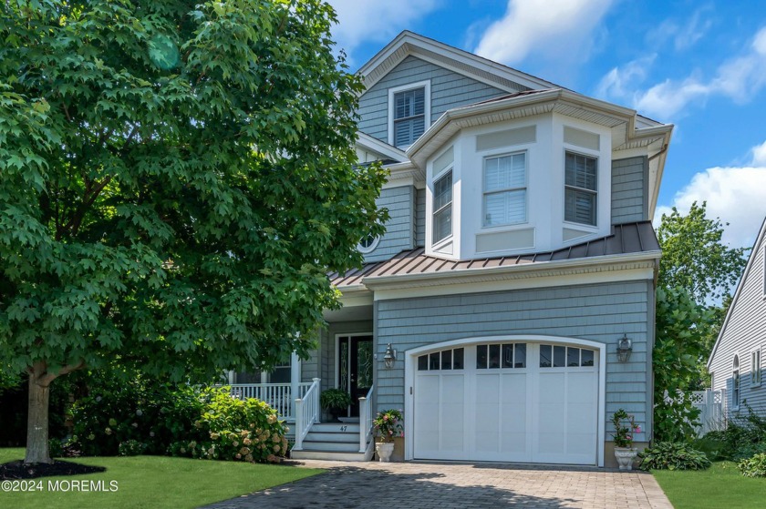 Beautiful move-in condition custom colonial featuring 5 spacious - Beach Home for sale in Manasquan, New Jersey on Beachhouse.com