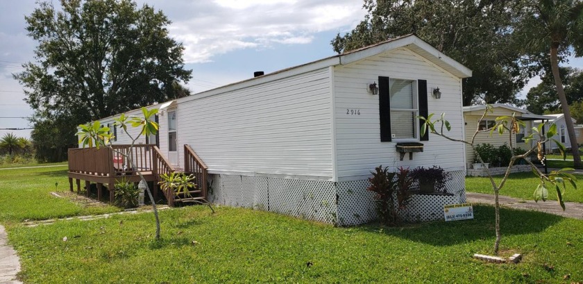 Nice 3 bedroom 2 bath with cathedral ceilings giving it a nice - Beach Home for sale in Ruskin, Florida on Beachhouse.com