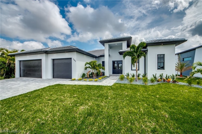 This custom Gulf access 4 bed, 3 bath, 3 car garage home has all - Beach Home for sale in Cape Coral, Florida on Beachhouse.com