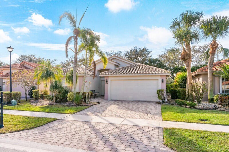 Welcome to this single family home in a serene 55+ gated - Beach Home for sale in Boynton Beach, Florida on Beachhouse.com