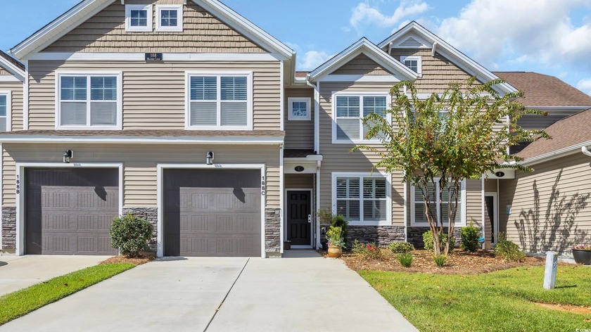 Check out this beautifully maintained 3-bedroom, 2.5-bath - Beach Townhome/Townhouse for sale in Myrtle Beach, South Carolina on Beachhouse.com