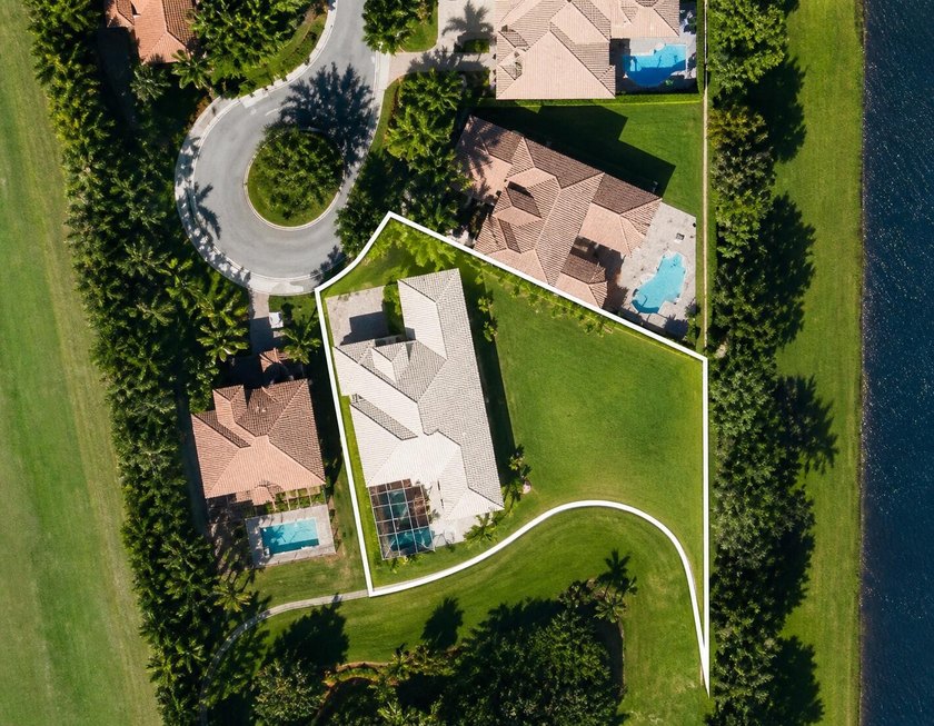 Rare opportunity on an almost 1/2-acre lot with coveted southern - Beach Home for sale in Delray Beach, Florida on Beachhouse.com