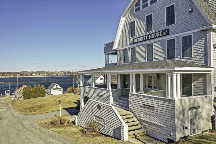 Nestled in scenic Harpswell, this luxury condo offers Maine - Beach Condo for sale in Harpswell, Maine on Beachhouse.com