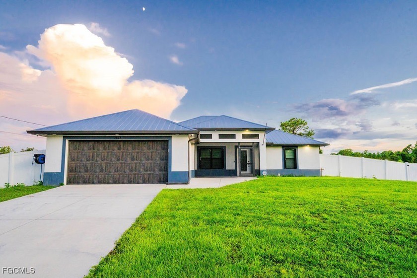Welcome to your private oasis! Nestled on a quiet dead-end - Beach Home for sale in Lehigh Acres, Florida on Beachhouse.com