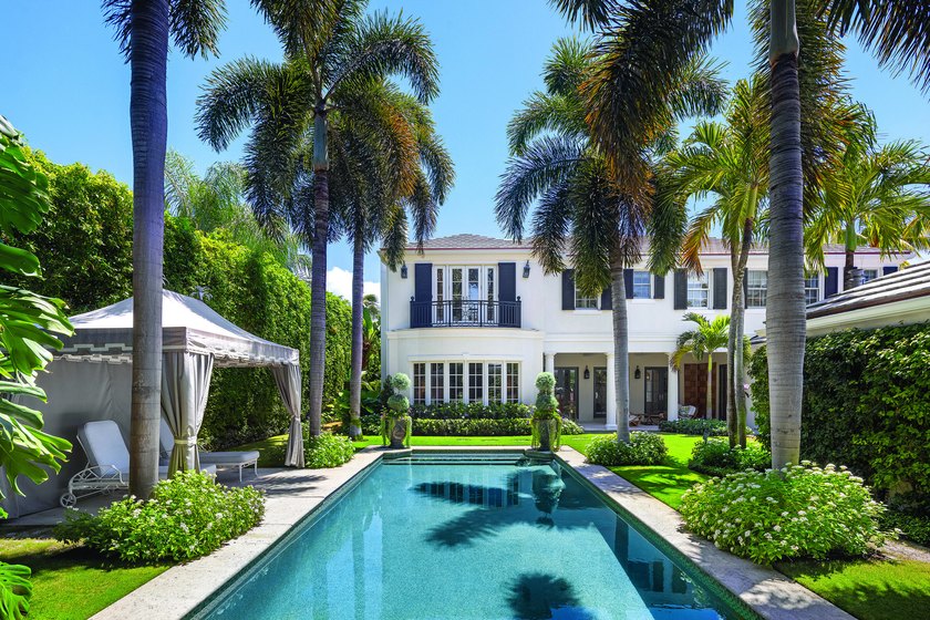 Welcome to 231 Coral Lane, a quintessential Palm Beach retreat - Beach Home for sale in Palm Beach, Florida on Beachhouse.com