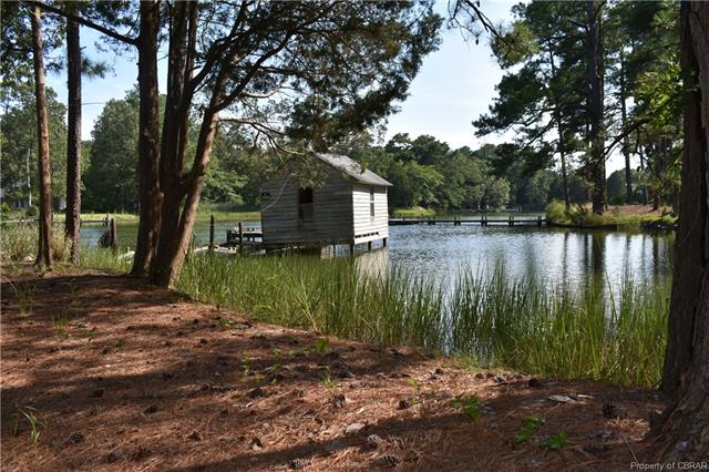 If you dream of a boathouse with your pier - come get this one! - Beach Lot for sale in Mathews, Virginia on Beachhouse.com