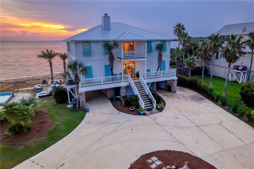 Here is a once-in-a-lifetime opportunity to own waterfront - Beach Home for sale in Gulf Shores, Alabama on Beachhouse.com