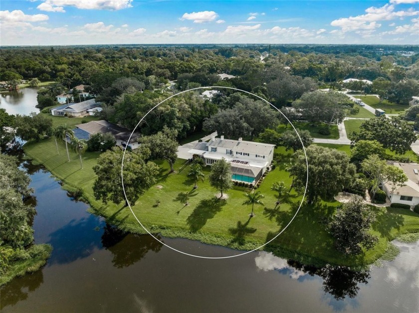 This is the one you've been waiting for! * PANORAMIC LAKE VIEWS - Beach Home for sale in Sarasota, Florida on Beachhouse.com