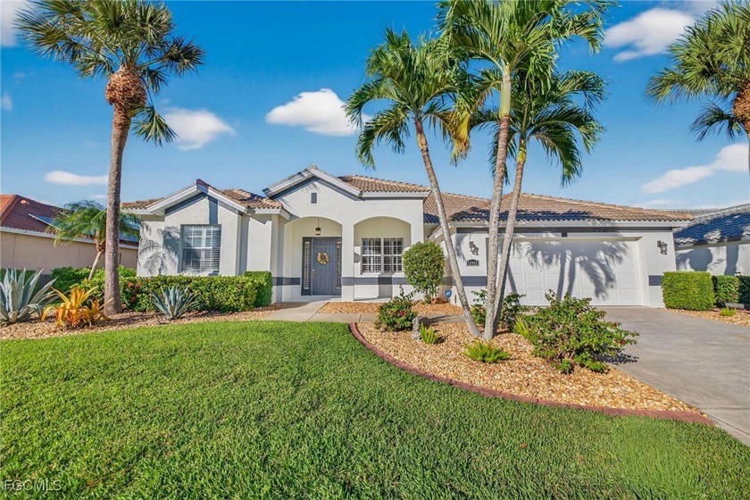 Beautiful 1-story, single family lakeview home in Gateway Golf & - Beach Home for sale in Fort Myers, Florida on Beachhouse.com
