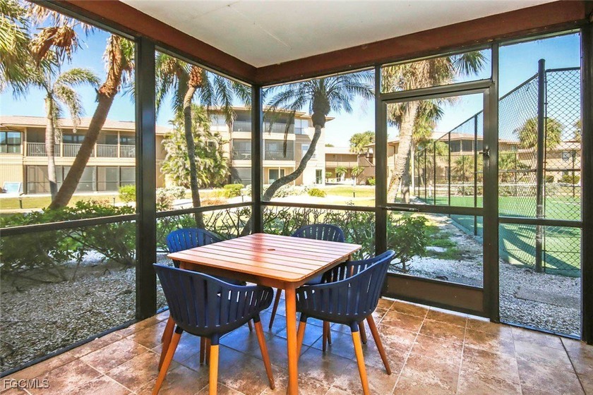 This recently renovated condo offers a rare 3-bedroom - Beach Condo for sale in Sanibel, Florida on Beachhouse.com