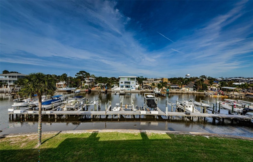 Under contract-accepting backup offers. Back on market, no fault - Beach Townhome/Townhouse for sale in Dunedin, Florida on Beachhouse.com