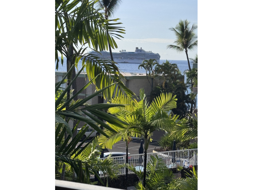Welcome to your dream Hawaiian retreat! This beautifully - Beach Condo for sale in Kailua Kona, Hawaii on Beachhouse.com
