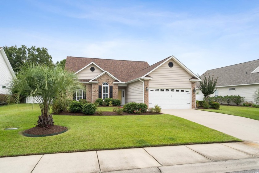 The well-known Legacy Homes by Bill Clark is the custom-built - Beach Home for sale in Murrells Inlet, South Carolina on Beachhouse.com