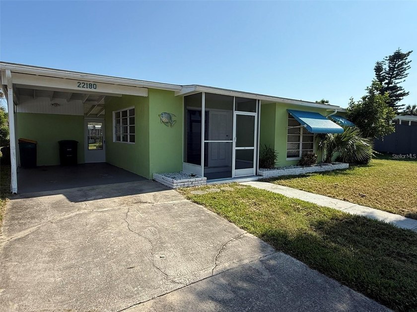 Super charming 1-bedroom, 1-bathroom BLOCK home centrally - Beach Home for sale in Port Charlotte, Florida on Beachhouse.com